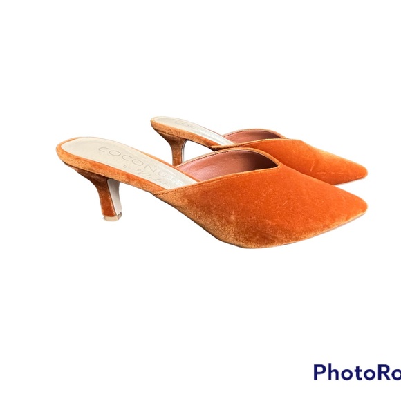 Retro style burnt orange velvet heels, Coconuts by Matisse, Sz 9 - Picture 2 of 9